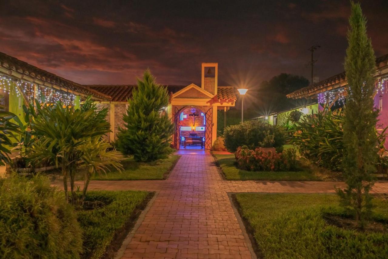 Hotel Campestre Solar De La Luna Albania  외부 사진